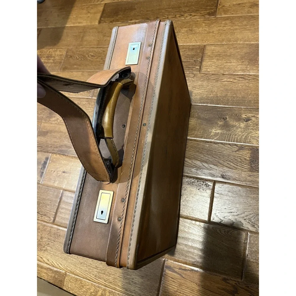 VTG Hartmann Belting vinyl Attache case, 4